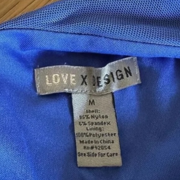 LOVE X DESIGN One Shoulder Body-con Mini Dress in Surf the Web - Picture 5 of 8